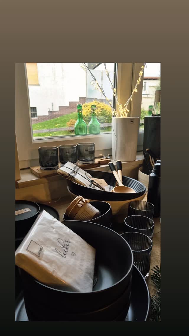 Instagram post from weineck.wallroth. This post is in position 1.